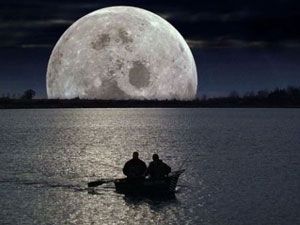 рыбалка в лунную ночь