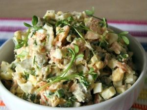 Салат из отварной рыбы рецепты